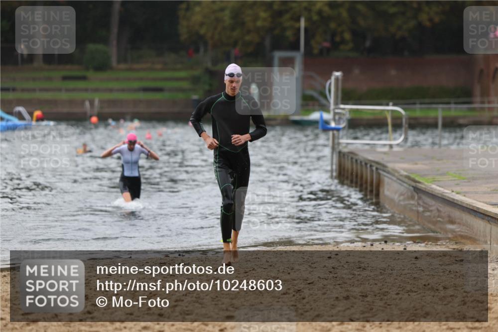 13.09.2026 - Stadtparktriathlon Mo-Foto http://msf.ph/oto/10248603 13.09.2026 13:14:35 Schwimmen 1450, 1474 meine-sportfotos.de