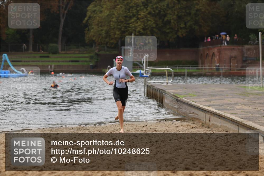 13.09.2026 - Stadtparktriathlon Mo-Foto http://msf.ph/oto/10248625 13.09.2026 13:14:41 Schwimmen 1450, 1474 meine-sportfotos.de