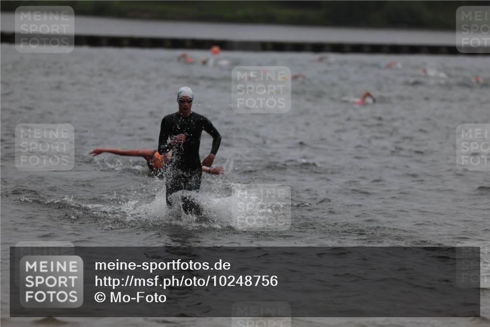 13.09.2026 - Stadtparktriathlon Mo-Foto http://msf.ph/oto/10248756 13.09.2026 13:16:23 Schwimmen 1505, 1506 meine-sportfotos.de