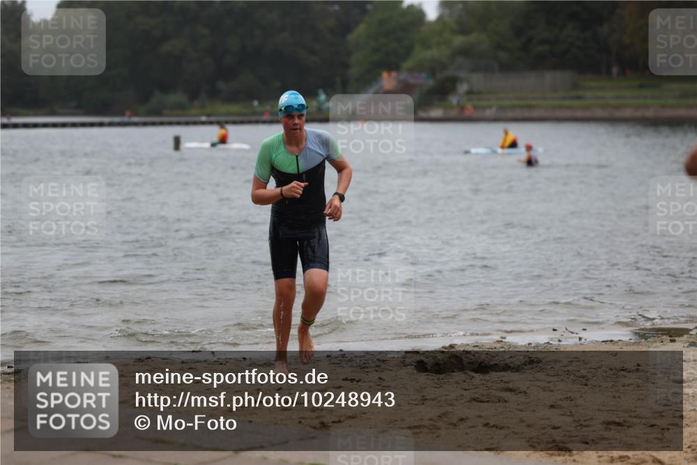 13.09.2026 - Stadtparktriathlon Mo-Foto http://msf.ph/oto/10248943 13.09.2026 13:18:28 Schwimmen 1492, 1510, 1525, 1529 meine-sportfotos.de
