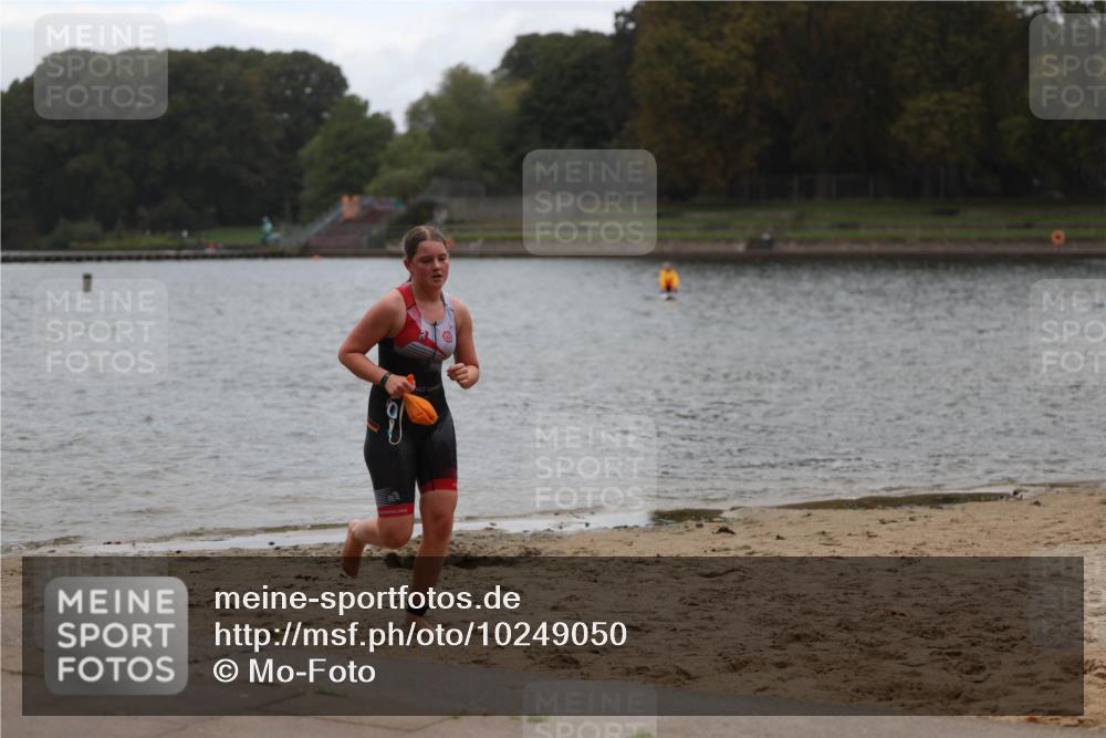 13.09.2026 - Stadtparktriathlon Mo-Foto http://msf.ph/oto/10249050 13.09.2026 13:19:01 Schwimmen 1485, 1494, 1500, 1501, 1502 meine-sportfotos.de