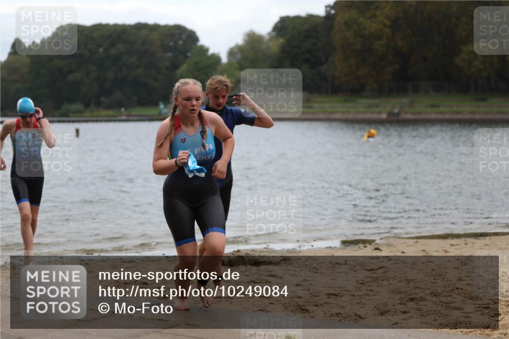13.09.2026 - Stadtparktriathlon Mo-Foto http://msf.ph/oto/10249084 13.09.2026 13:19:09 Schwimmen 1485, 1494, 1500, 1501 meine-sportfotos.de