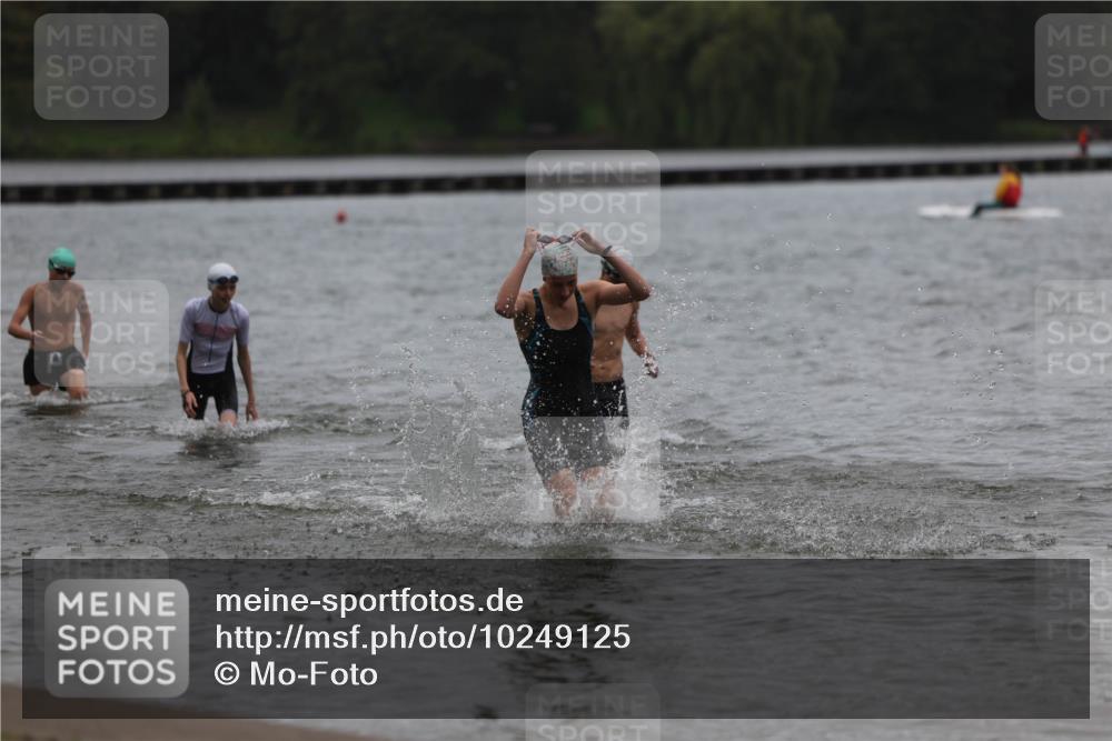 13.09.2026 - Stadtparktriathlon Mo-Foto http://msf.ph/oto/10249125 13.09.2026 13:19:29 Schwimmen 1486, 1495, 1527 meine-sportfotos.de
