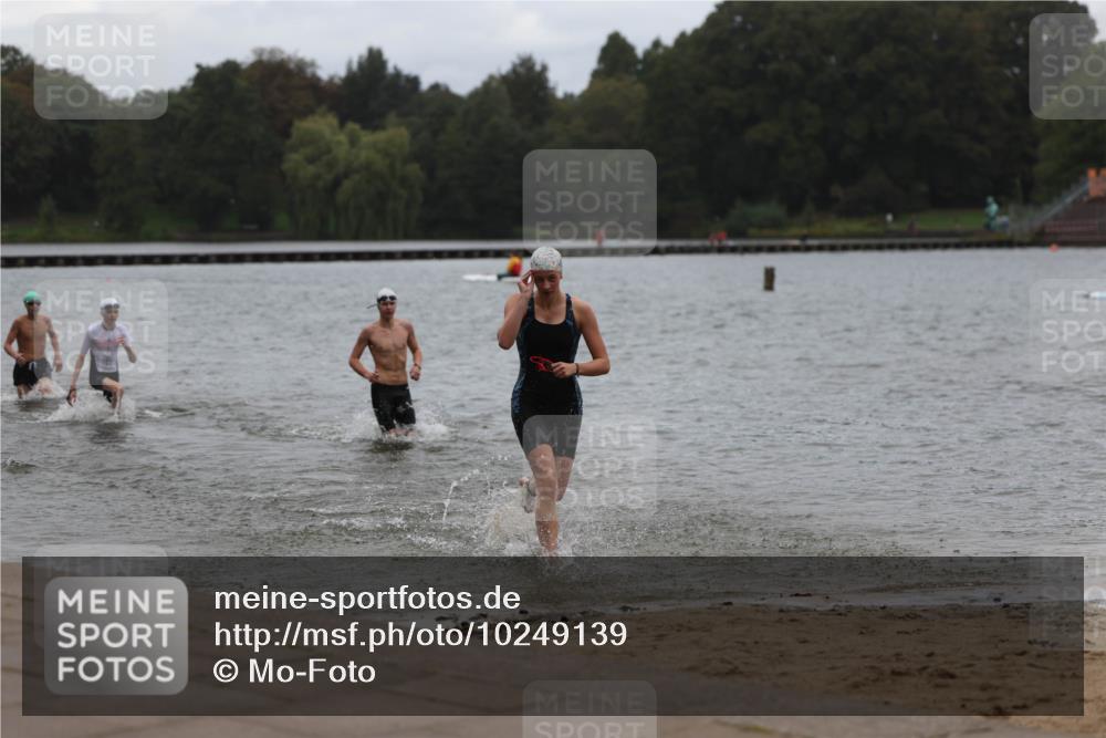 13.09.2026 - Stadtparktriathlon Mo-Foto http://msf.ph/oto/10249139 13.09.2026 13:19:31 Schwimmen 1478, 1486, 1495, 1527 meine-sportfotos.de
