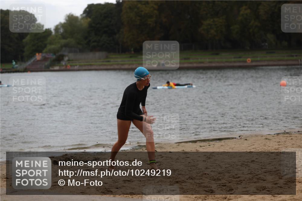 13.09.2026 - Stadtparktriathlon Mo-Foto http://msf.ph/oto/10249219 13.09.2026 13:20:25 Schwimmen 1497, 1517 meine-sportfotos.de