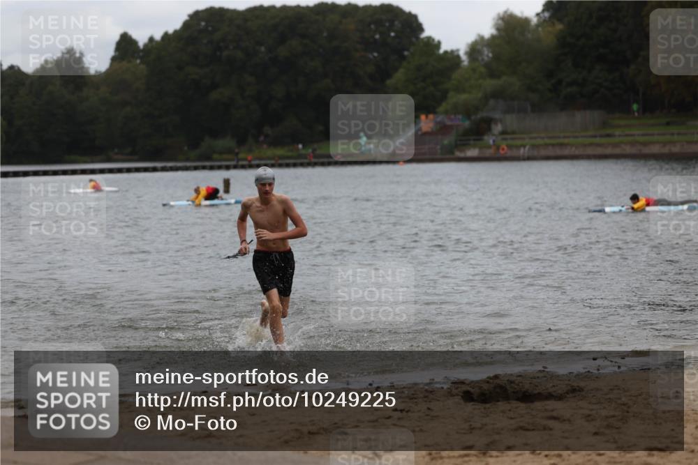 13.09.2026 - Stadtparktriathlon Mo-Foto http://msf.ph/oto/10249225 13.09.2026 13:20:28 Schwimmen 1497, 1517 meine-sportfotos.de