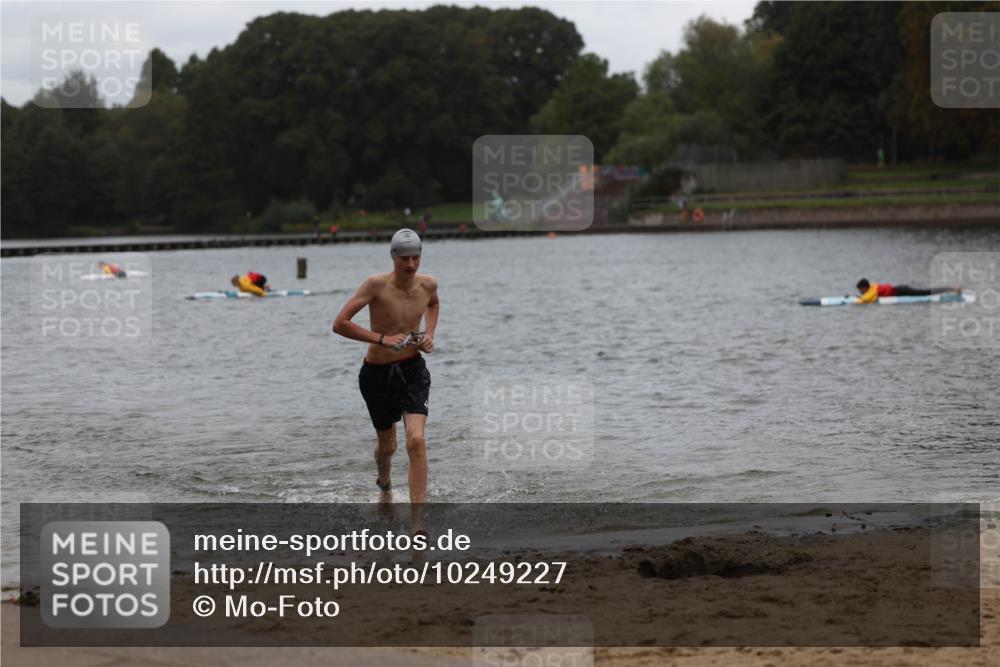 13.09.2026 - Stadtparktriathlon Mo-Foto http://msf.ph/oto/10249227 13.09.2026 13:20:28 Schwimmen 1497, 1517 meine-sportfotos.de