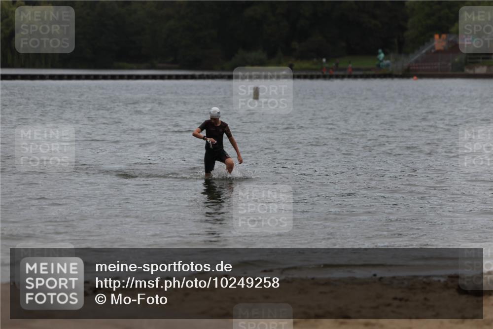 13.09.2026 - Stadtparktriathlon Mo-Foto http://msf.ph/oto/10249258 13.09.2026 13:20:57 Schwimmen 1530 meine-sportfotos.de