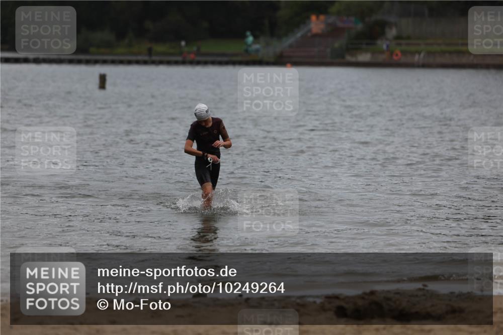 13.09.2026 - Stadtparktriathlon Mo-Foto http://msf.ph/oto/10249264 13.09.2026 13:21:01 Schwimmen 1530 meine-sportfotos.de