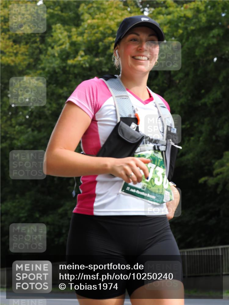13.09.2026 - 21. swb-Marathon Bremen TobiasT http://msf.ph/oto/10250240 13.09.2026 12:26:18 Laufen  meine-sportfotos.de