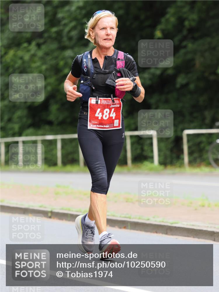 13.09.2026 - 21. swb-Marathon Bremen TobiasT http://msf.ph/oto/10250590 13.09.2026 12:32:07 Laufen 484, 2026, 21, 40 meine-sportfotos.de