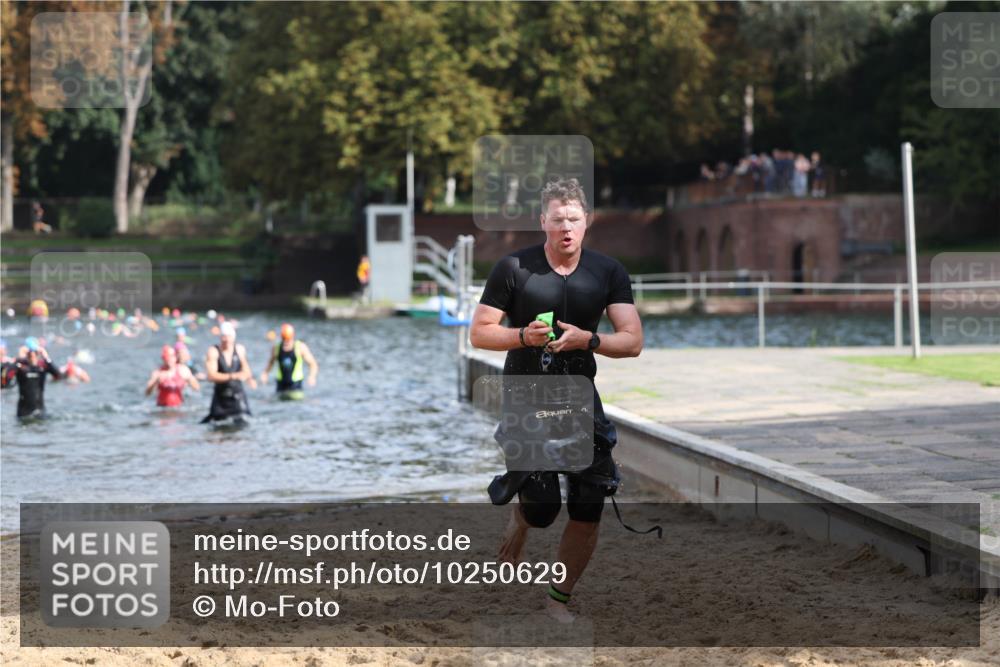 13.09.2026 - Stadtparktriathlon Mo-Foto http://msf.ph/oto/10250629 13.09.2026 11:30:28 Schwimmen 891, 897, 924, 927 meine-sportfotos.de