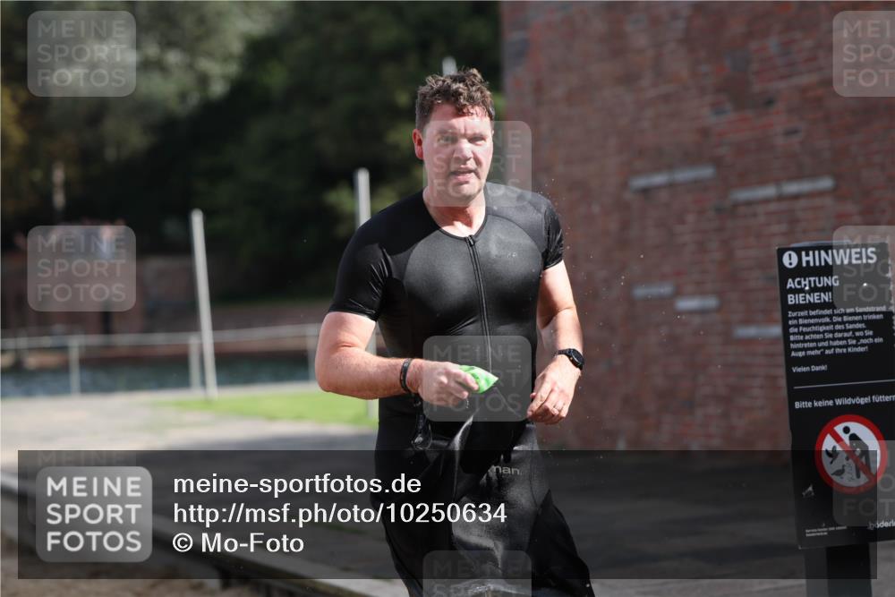 13.09.2026 - Stadtparktriathlon Mo-Foto http://msf.ph/oto/10250634 13.09.2026 11:30:30 Schwimmen 879, 891, 897, 924, 927, 937 meine-sportfotos.de