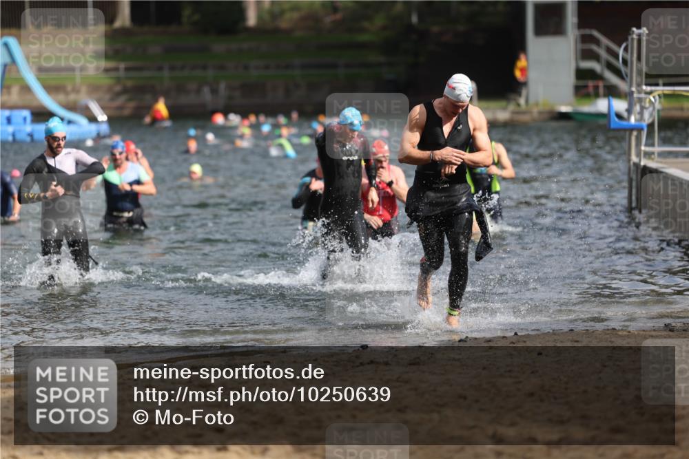13.09.2026 - Stadtparktriathlon Mo-Foto http://msf.ph/oto/10250639 13.09.2026 11:30:34 Schwimmen 862, 879, 891, 924, 927, 937, 941 meine-sportfotos.de
