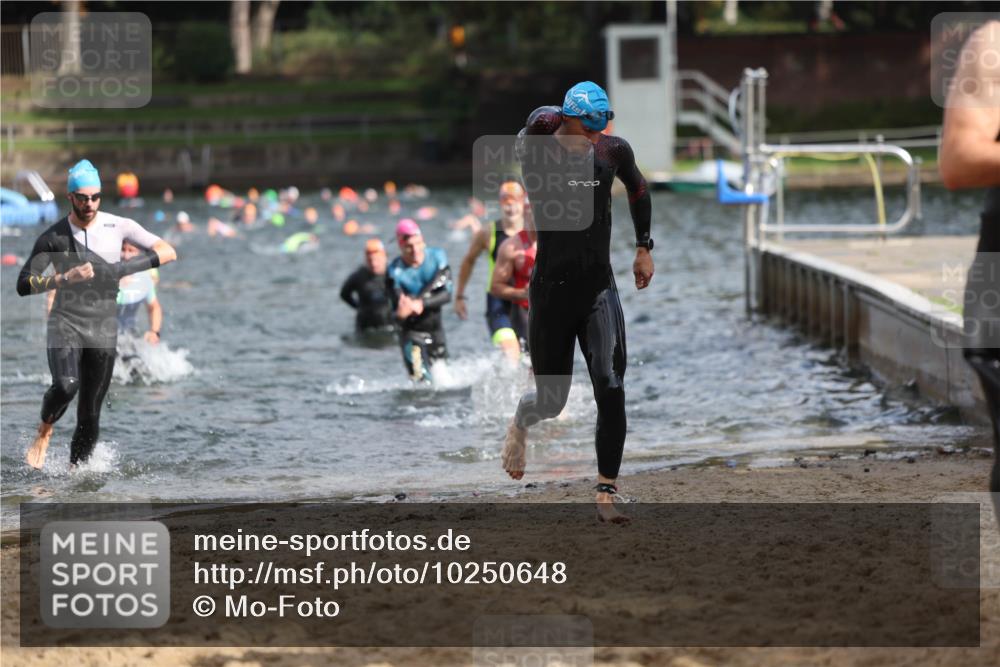 13.09.2026 - Stadtparktriathlon Mo-Foto http://msf.ph/oto/10250648 13.09.2026 11:30:37 Schwimmen 862, 879, 891, 924, 927, 937, 941 meine-sportfotos.de