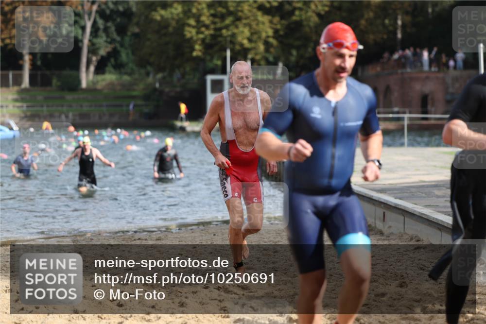 13.09.2026 - Stadtparktriathlon Mo-Foto http://msf.ph/oto/10250691 13.09.2026 11:30:53 Schwimmen 847, 867, 886, 914, 916, 926 meine-sportfotos.de