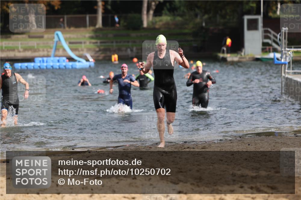 13.09.2026 - Stadtparktriathlon Mo-Foto http://msf.ph/oto/10250702 13.09.2026 11:30:59 Schwimmen 867, 893, 914, 926 meine-sportfotos.de