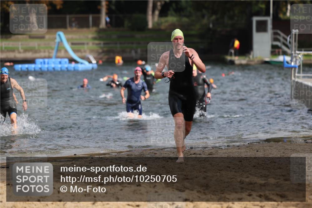 13.09.2026 - Stadtparktriathlon Mo-Foto http://msf.ph/oto/10250705 13.09.2026 11:30:59 Schwimmen 867, 893, 914, 926 meine-sportfotos.de