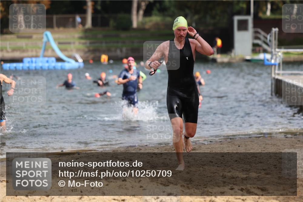 13.09.2026 - Stadtparktriathlon Mo-Foto http://msf.ph/oto/10250709 13.09.2026 11:31:00 Schwimmen 830, 867, 893, 914, 926 meine-sportfotos.de