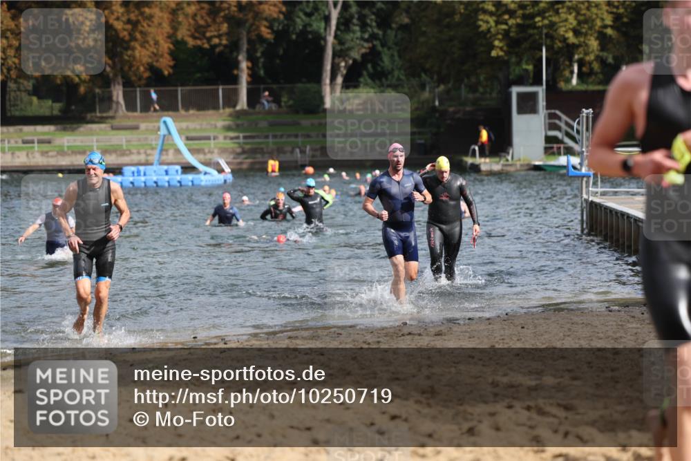 13.09.2026 - Stadtparktriathlon Mo-Foto http://msf.ph/oto/10250719 13.09.2026 11:31:02 Schwimmen 830, 867, 893, 914, 926 meine-sportfotos.de