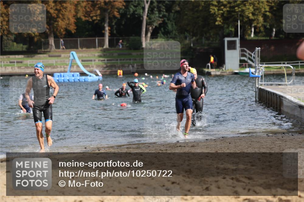 13.09.2026 - Stadtparktriathlon Mo-Foto http://msf.ph/oto/10250722 13.09.2026 11:31:02 Schwimmen 830, 867, 893, 914, 926 meine-sportfotos.de