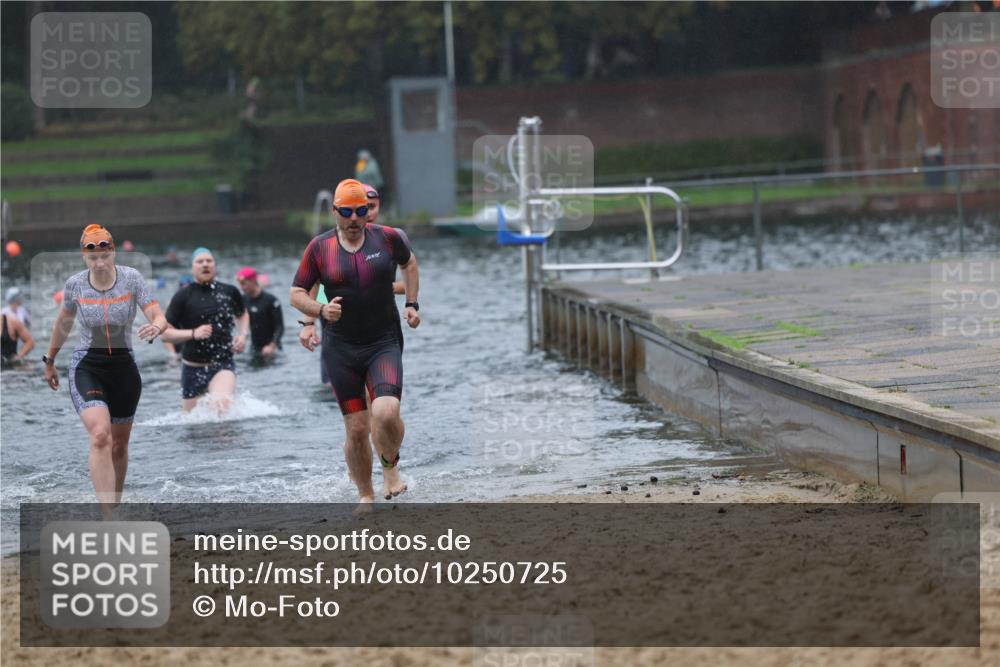 13.09.2026 - Stadtparktriathlon Mo-Foto http://msf.ph/oto/10250725 13.09.2026 12:54:04 Schwimmen 1349, 1384, 1387, 1388, 1402, 1410, 1414 meine-sportfotos.de