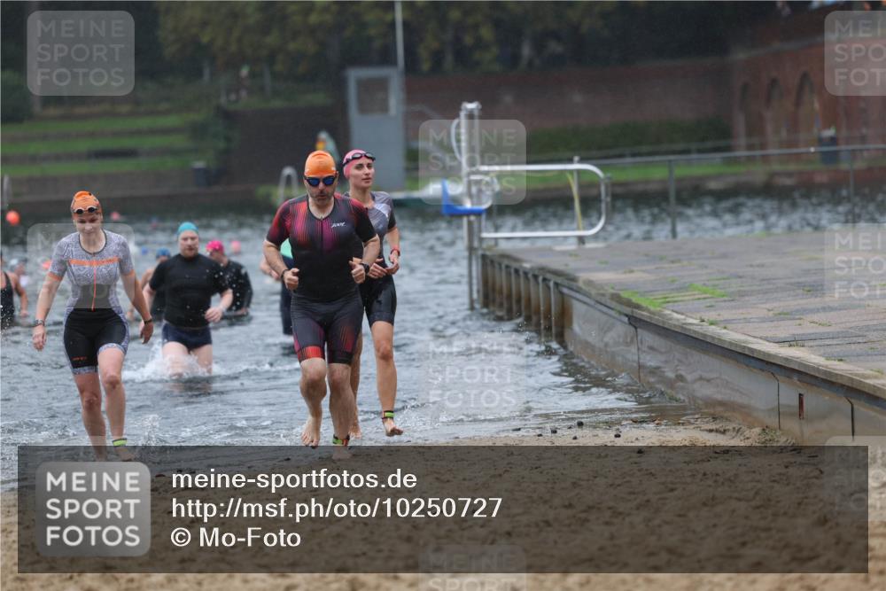 13.09.2026 - Stadtparktriathlon Mo-Foto http://msf.ph/oto/10250727 13.09.2026 12:54:04 Schwimmen 1349, 1384, 1387, 1388, 1402, 1410, 1414 meine-sportfotos.de