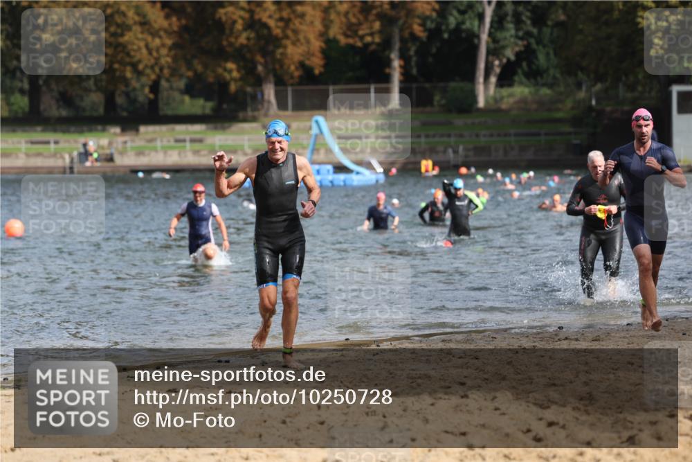 13.09.2026 - Stadtparktriathlon Mo-Foto http://msf.ph/oto/10250728 13.09.2026 11:31:03 Schwimmen 830, 867, 893, 914, 926 meine-sportfotos.de