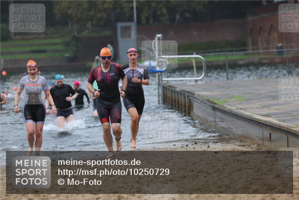 13.09.2026 - Stadtparktriathlon Mo-Foto http://msf.ph/oto/10250729 13.09.2026 12:54:05 Schwimmen 1349, 1384, 1387, 1388, 1402, 1410, 1414 meine-sportfotos.de