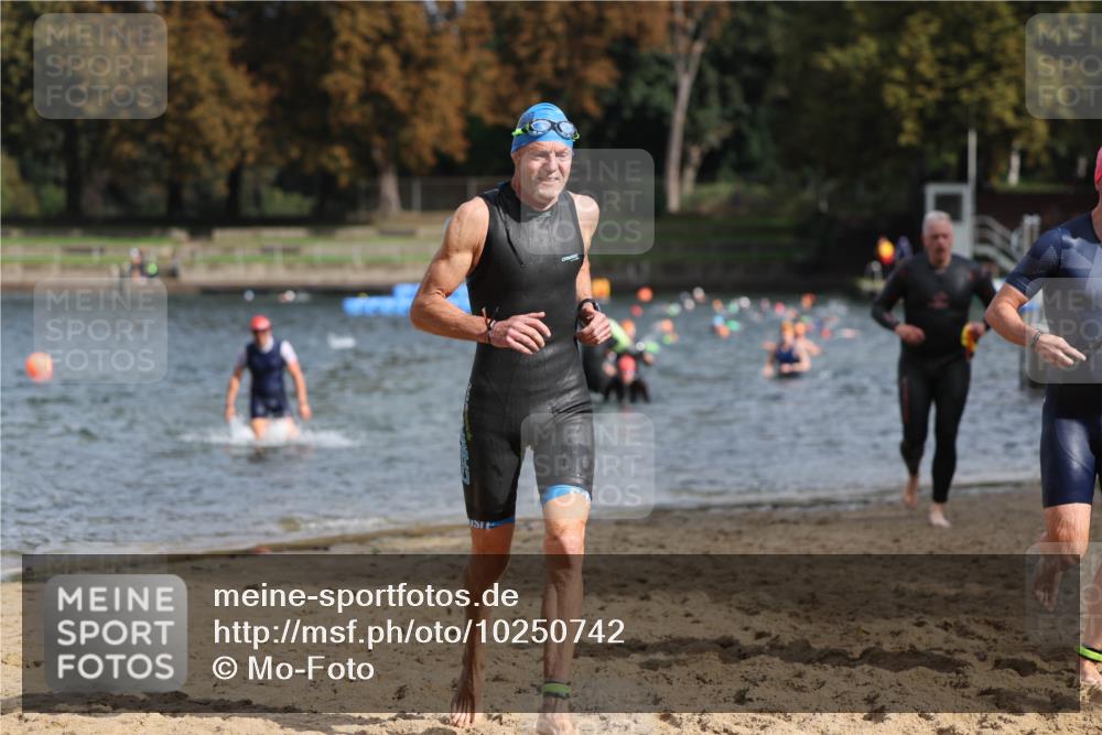 13.09.2026 - Stadtparktriathlon Mo-Foto http://msf.ph/oto/10250742 13.09.2026 11:31:06 Schwimmen 830, 867, 892, 893, 914, 926 meine-sportfotos.de