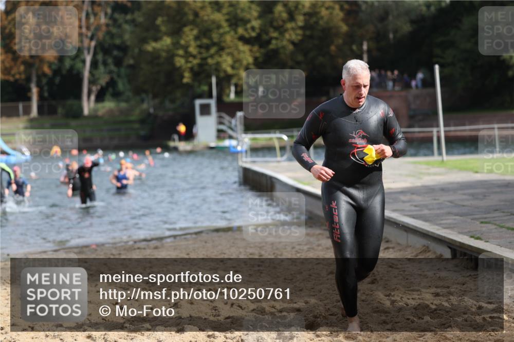 13.09.2026 - Stadtparktriathlon Mo-Foto http://msf.ph/oto/10250761 13.09.2026 11:31:10 Schwimmen 830, 867, 892, 893, 926, 963 meine-sportfotos.de