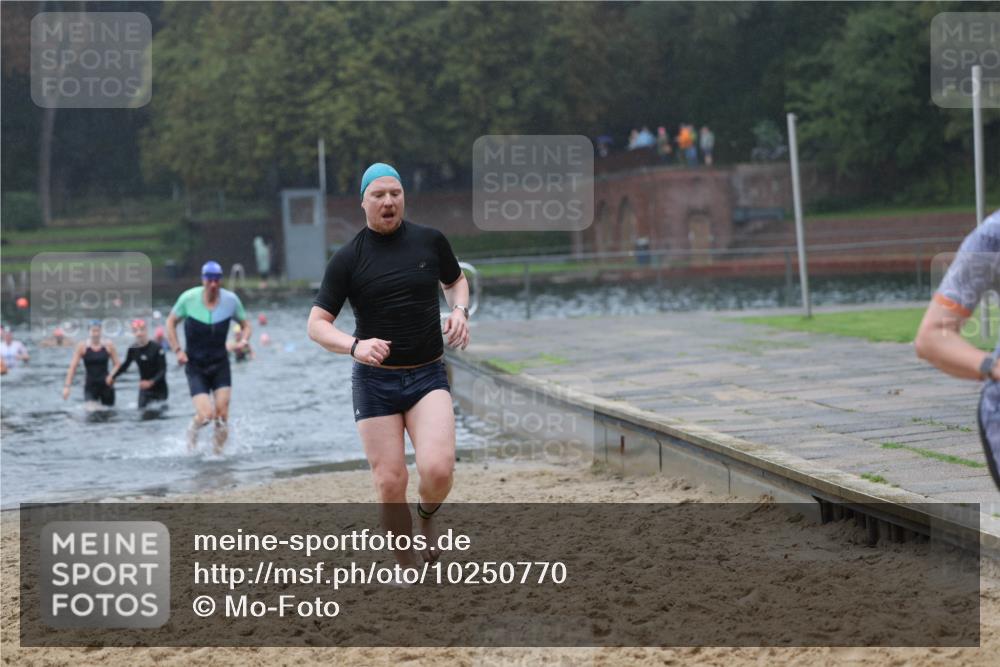 13.09.2026 - Stadtparktriathlon Mo-Foto http://msf.ph/oto/10250770 13.09.2026 12:54:12 Schwimmen 1326, 1384, 1387, 1388, 1402, 1410, 1414 meine-sportfotos.de