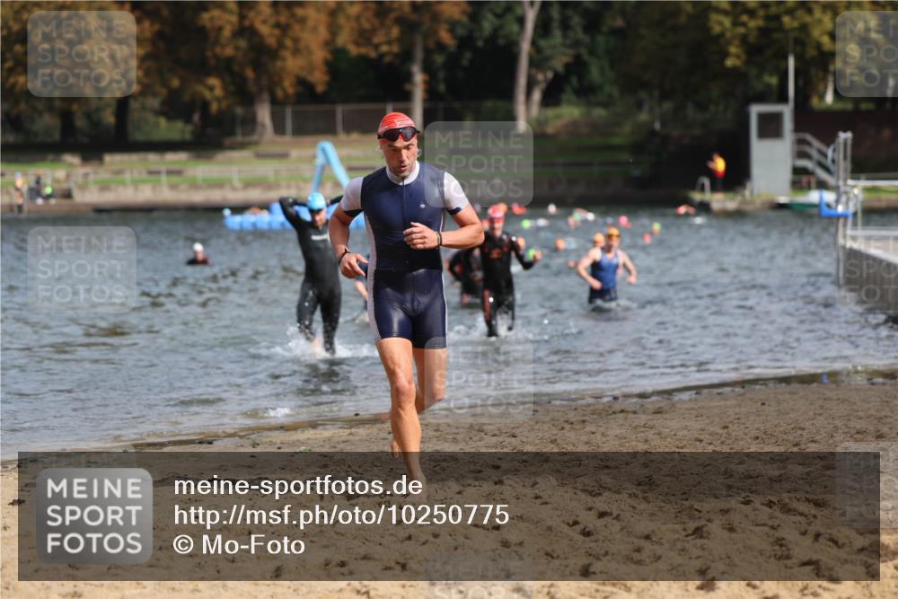 13.09.2026 - Stadtparktriathlon Mo-Foto http://msf.ph/oto/10250775 13.09.2026 11:31:13 Schwimmen 830, 838, 839, 892, 893, 963 meine-sportfotos.de
