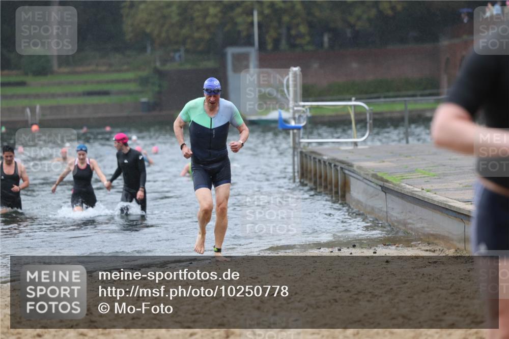 13.09.2026 - Stadtparktriathlon Mo-Foto http://msf.ph/oto/10250778 13.09.2026 12:54:13 Schwimmen 1326, 1387, 1388, 1402, 1410 meine-sportfotos.de