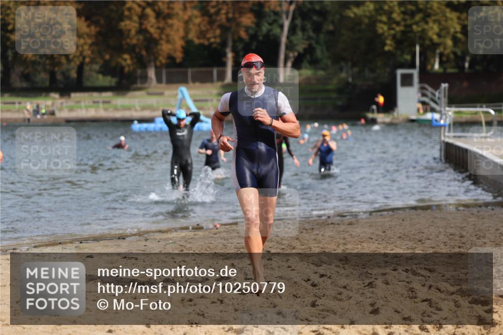 13.09.2026 - Stadtparktriathlon Mo-Foto http://msf.ph/oto/10250779 13.09.2026 11:31:13 Schwimmen 830, 838, 839, 892, 893, 963 meine-sportfotos.de