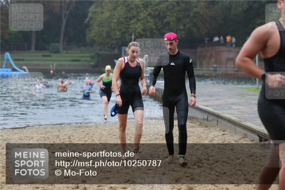 13.09.2026 - Stadtparktriathlon Mo-Foto http://msf.ph/oto/10250787 13.09.2026 12:54:27 Schwimmen 1326, 1347, 1373, 1413, 1425 meine-sportfotos.de