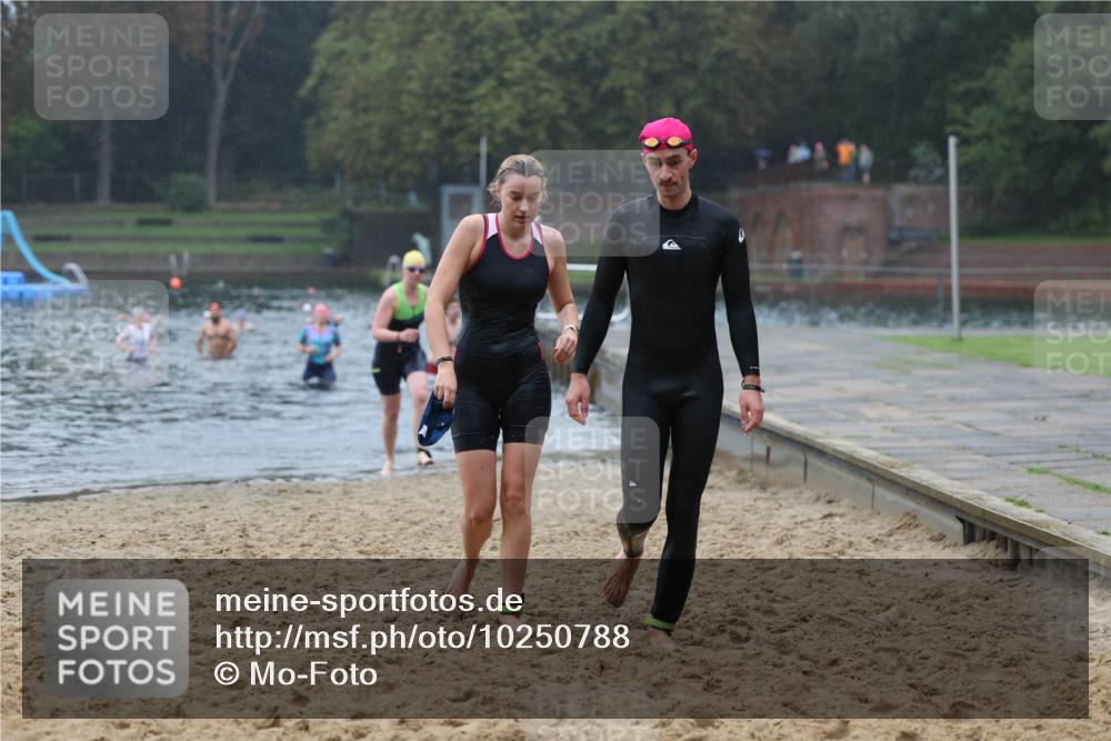 13.09.2026 - Stadtparktriathlon Mo-Foto http://msf.ph/oto/10250788 13.09.2026 12:54:27 Schwimmen 1326, 1347, 1373, 1413, 1425 meine-sportfotos.de