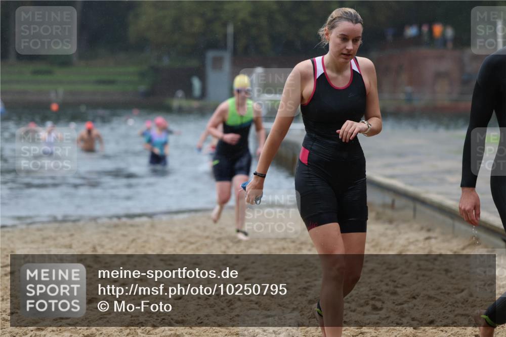 13.09.2026 - Stadtparktriathlon Mo-Foto http://msf.ph/oto/10250795 13.09.2026 12:54:29 Schwimmen 1326, 1347, 1373, 1393, 1413, 1425 meine-sportfotos.de