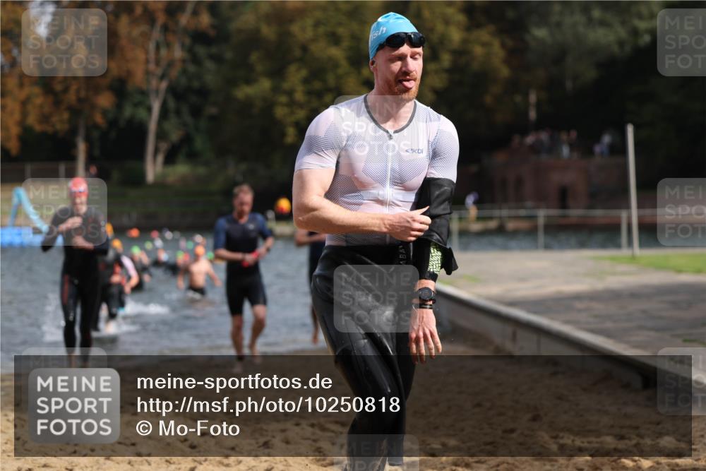 13.09.2026 - Stadtparktriathlon Mo-Foto http://msf.ph/oto/10250818 13.09.2026 11:31:20 Schwimmen 838, 839, 859, 871, 892, 894, 903, 963 meine-sportfotos.de