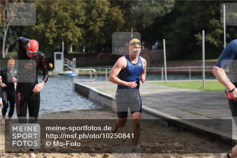 13.09.2026 - Stadtparktriathlon Mo-Foto http://msf.ph/oto/10250841 13.09.2026 11:31:24 Schwimmen 838, 839, 859, 871, 894, 903, 963 meine-sportfotos.de