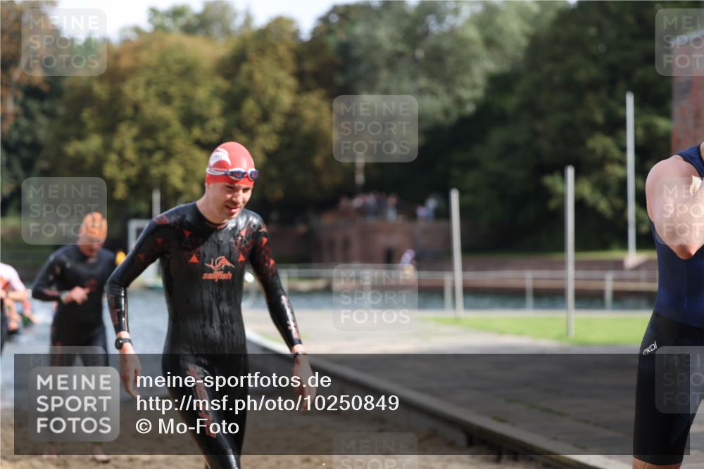 13.09.2026 - Stadtparktriathlon Mo-Foto http://msf.ph/oto/10250849 13.09.2026 11:31:26 Schwimmen 838, 839, 859, 871, 894, 903, 906, 963 meine-sportfotos.de