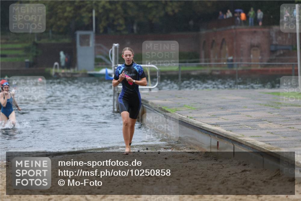 13.09.2026 - Stadtparktriathlon Mo-Foto http://msf.ph/oto/10250858 13.09.2026 12:54:50 Schwimmen 1341, 1348, 1395, 1396, 1421 meine-sportfotos.de