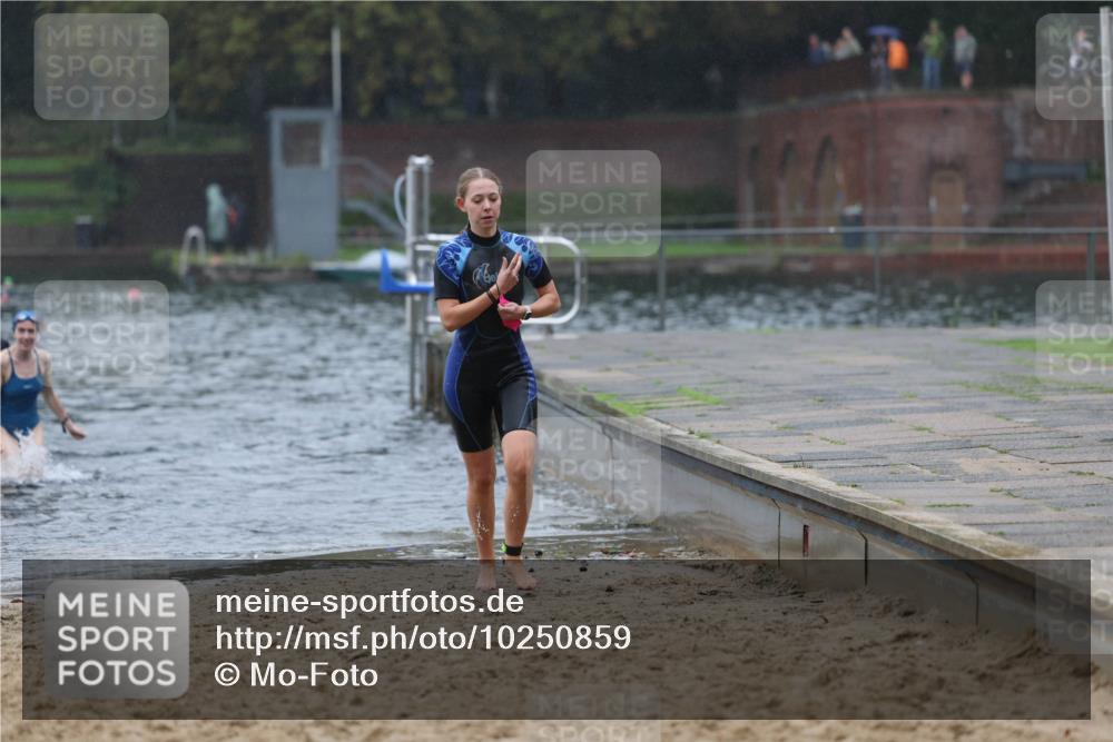 13.09.2026 - Stadtparktriathlon Mo-Foto http://msf.ph/oto/10250859 13.09.2026 12:54:50 Schwimmen 1341, 1348, 1395, 1396, 1421 meine-sportfotos.de