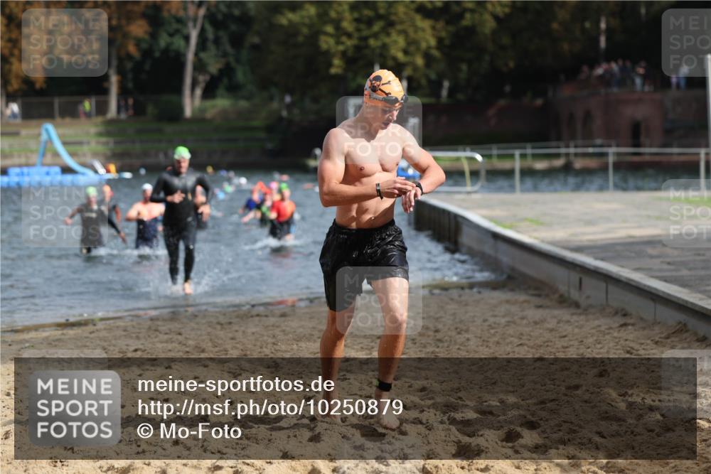 13.09.2026 - Stadtparktriathlon Mo-Foto http://msf.ph/oto/10250879 13.09.2026 11:31:30 Schwimmen 859, 871, 877, 894, 903, 906 meine-sportfotos.de