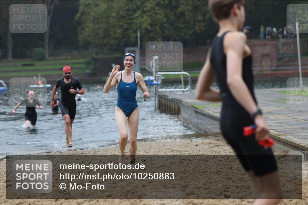 13.09.2026 - Stadtparktriathlon Mo-Foto http://msf.ph/oto/10250883 13.09.2026 12:54:56 Schwimmen 1341, 1348, 1368, 1421 meine-sportfotos.de