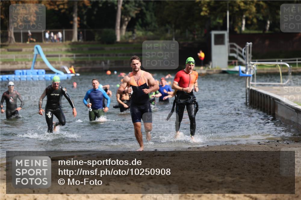 13.09.2026 - Stadtparktriathlon Mo-Foto http://msf.ph/oto/10250908 13.09.2026 11:31:36 Schwimmen 829, 864, 871, 874, 877, 906, 917, 933 meine-sportfotos.de