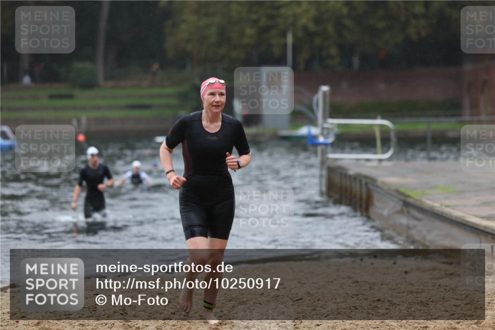 13.09.2026 - Stadtparktriathlon Mo-Foto http://msf.ph/oto/10250917 13.09.2026 12:55:04 Schwimmen 1341, 1368, 1382 meine-sportfotos.de