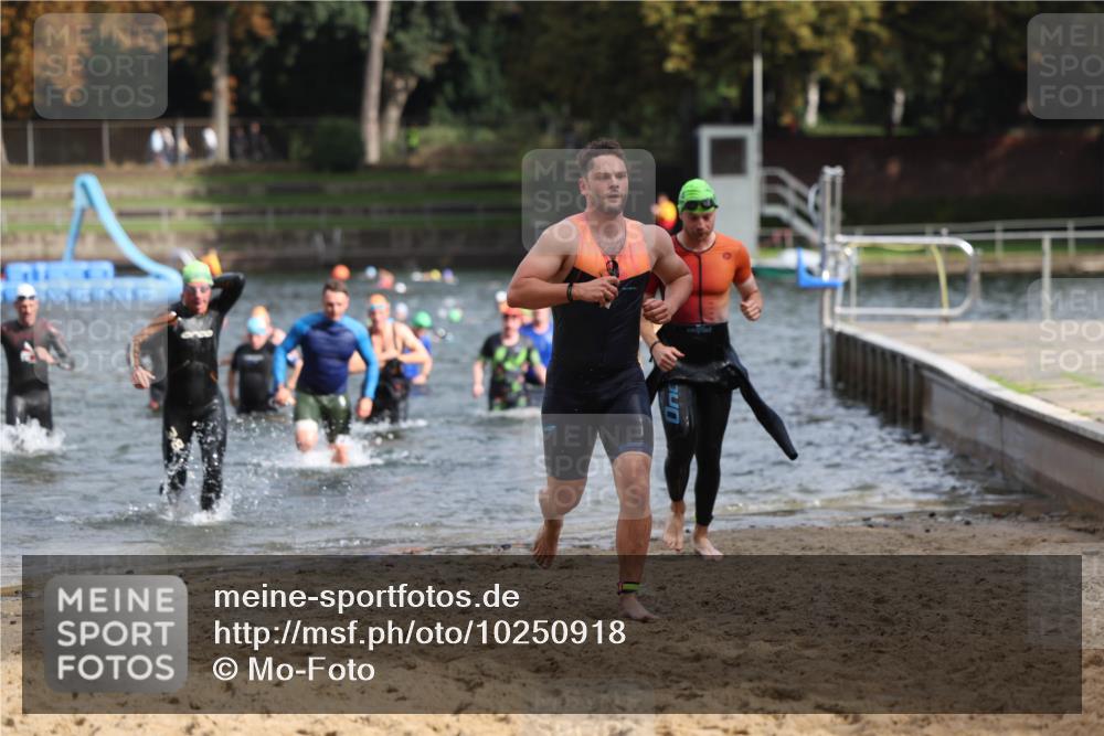 13.09.2026 - Stadtparktriathlon Mo-Foto http://msf.ph/oto/10250918 13.09.2026 11:31:37 Schwimmen 829, 864, 871, 874, 877, 906, 917, 933 meine-sportfotos.de