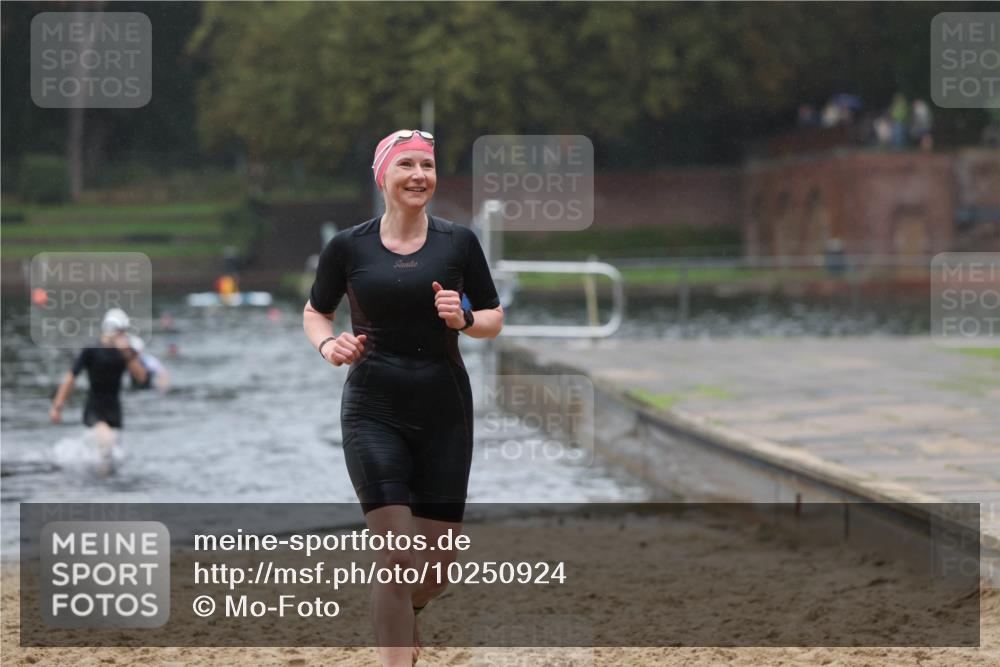 13.09.2026 - Stadtparktriathlon Mo-Foto http://msf.ph/oto/10250924 13.09.2026 12:55:05 Schwimmen 1368, 1382 meine-sportfotos.de