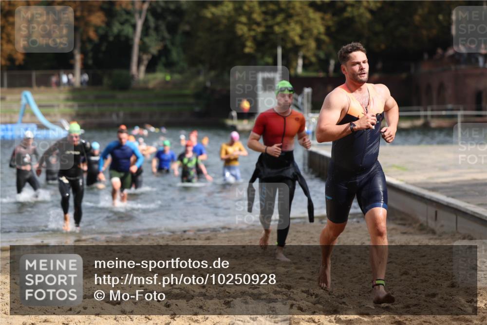 13.09.2026 - Stadtparktriathlon Mo-Foto http://msf.ph/oto/10250928 13.09.2026 11:31:39 Schwimmen 829, 864, 874, 877, 884, 906, 917, 933 meine-sportfotos.de